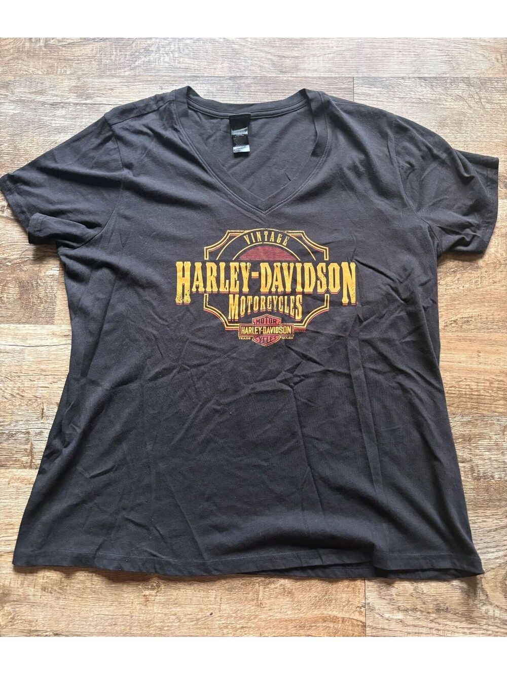 Harley-Davidson Women's Black V-Neck T-Shirt Size 1W 18 20 Black Hills